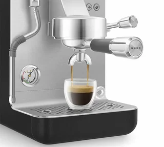 Ekspres do Kawy SMEG EMC02BLMEU Czarny