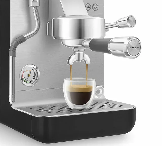Ekspres do Kawy SMEG EMC02BLMEU Czarny