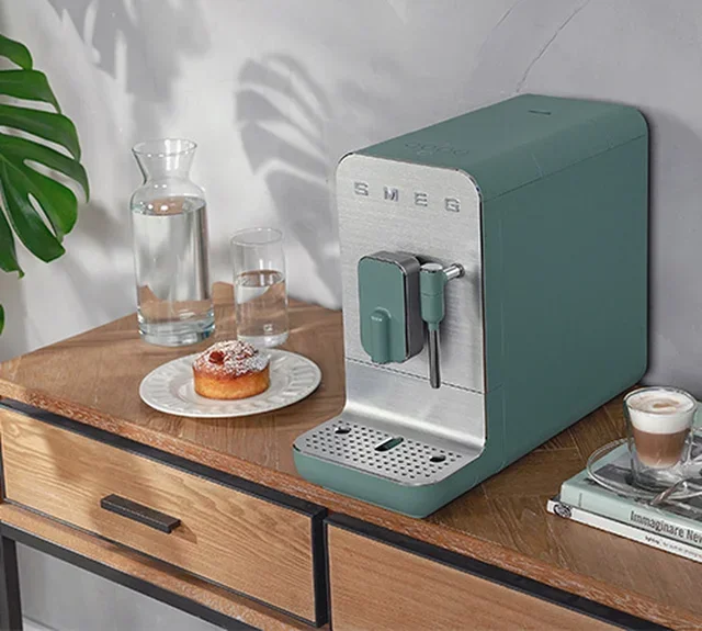 SMEG Macchina Caffè a Grani Espresso con Erogatore Vapore BCC12EGMEU - Verde Smeraldo