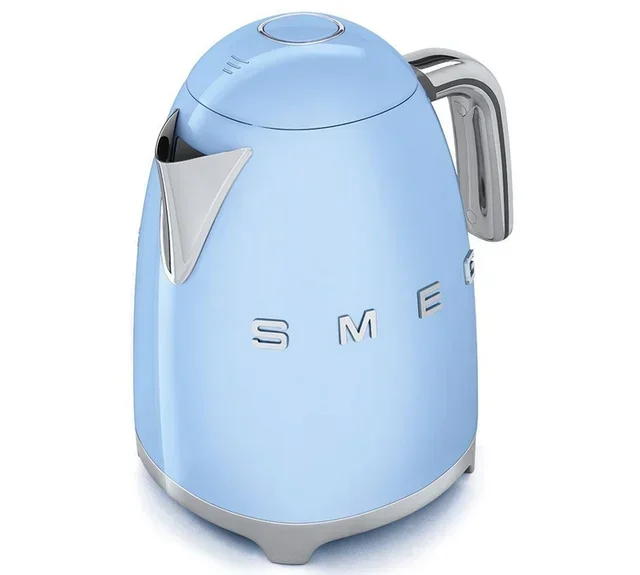 Bollitore SMEG KLF03PBEU, colore blu azzurro, capacità 1,7 litri.
