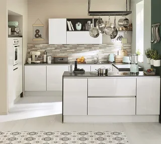 SMEG KLF04PGEU Pastel Green Variable Temp Kettle 1.7 L