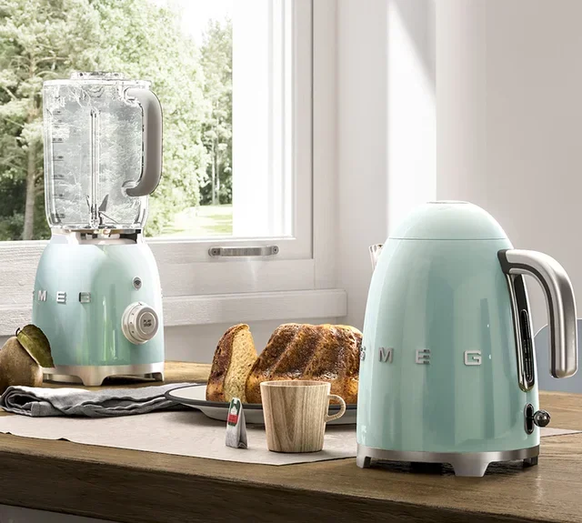 SMEG KLF04PGEU Pastel Green Variable Temp Kettle 1.7 L