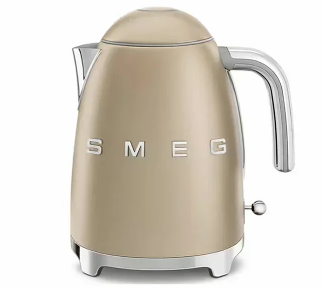 SMEG Matte Gold Breakfast Duo: TSF01CHMEU Toaster &amp; KLF03CHMEU Kettle