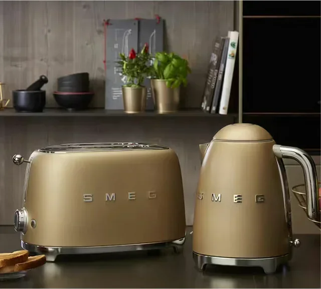SMEG Matte Gold Breakfast Duo: TSF01CHMEU Toaster &amp; KLF03CHMEU Kettle