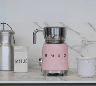 SMEG MFF11PKEU Chocolate Maker - Pink