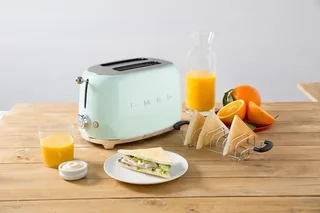 SMEG TSF01PGEU Brödrost 2 skivor - Ljusgrön