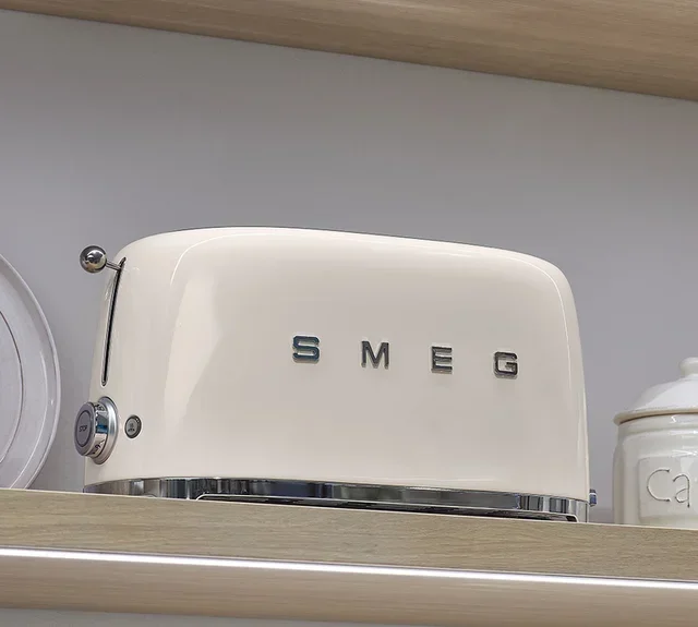 SMEG TSF02CREU Brödrost 4 skivor - Krämfinish