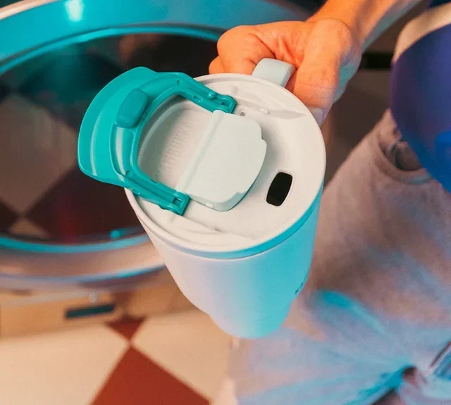 KAMBUKKA termosz és Japan Lime CFDT Rio Frosty Coconut jeges tea csomag