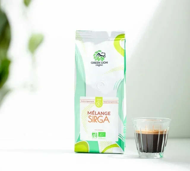 Зрна кафе 1 кг – мешавина Sirga Bio – GREEN LION COFFEE