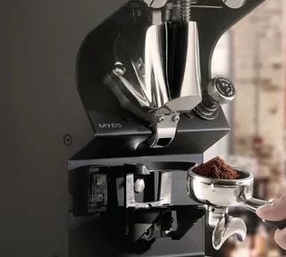 Młynek profesjonalny Victoria Arduino Mythos MY85 – czarny