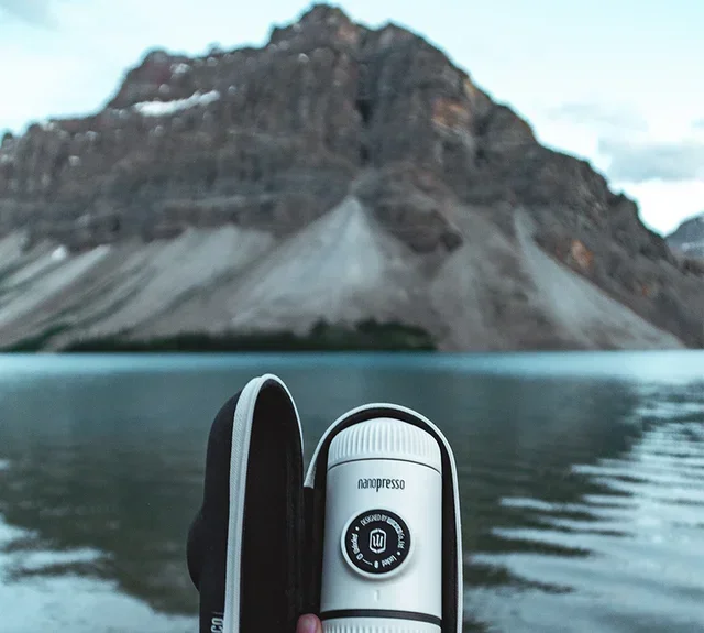 Преносима Ръчна Кафемашина Wacaco Nanopresso Бяла с Калъф