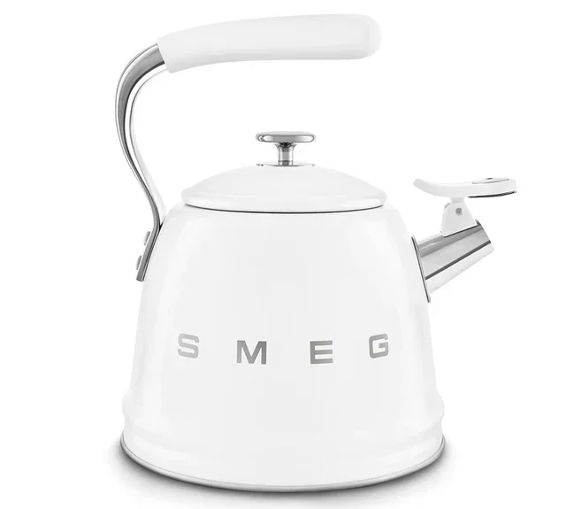 Whistling kettle WKF01WH 2.3 L - SMEG